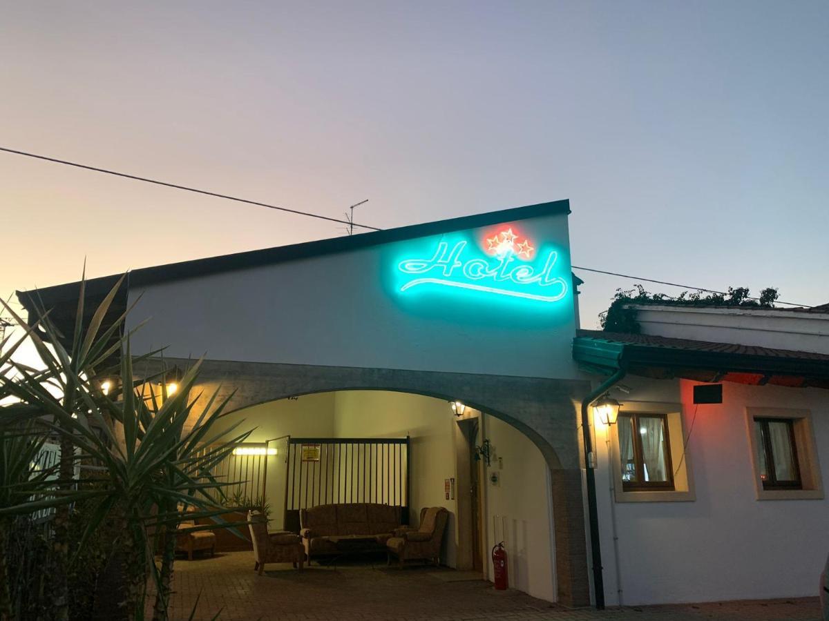 Hotel Al Bosco Сона Екстериор снимка