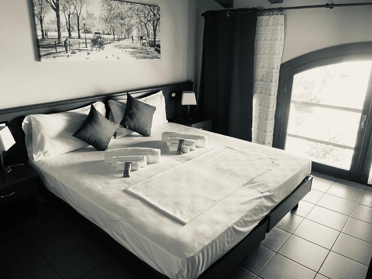 Hotel Al Bosco Сона Екстериор снимка