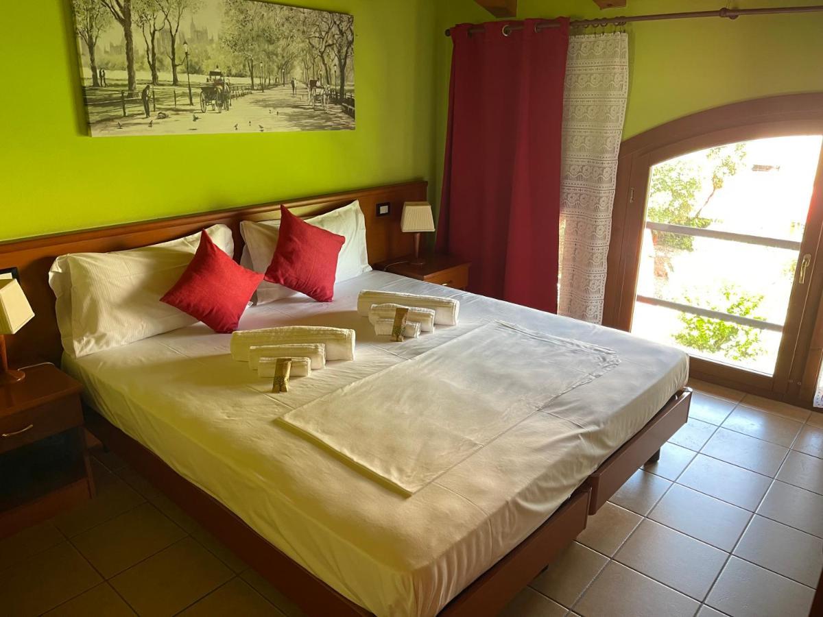 Hotel Al Bosco Сона Екстериор снимка