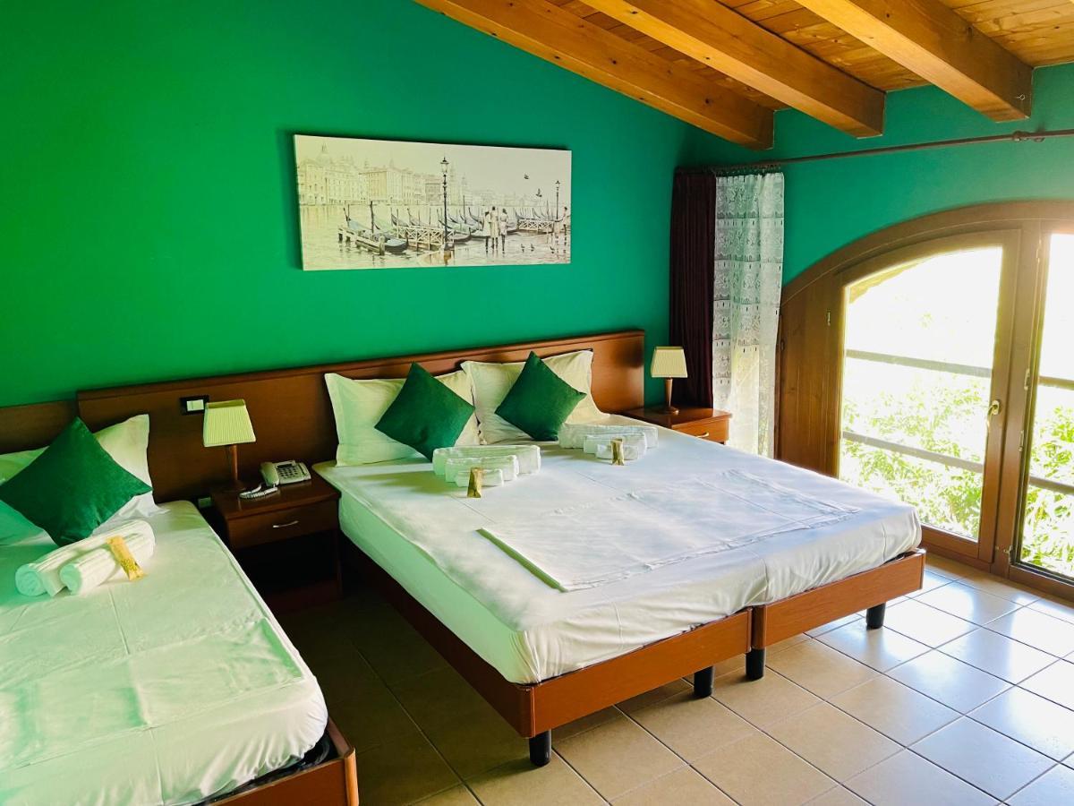 Hotel Al Bosco Сона Екстериор снимка