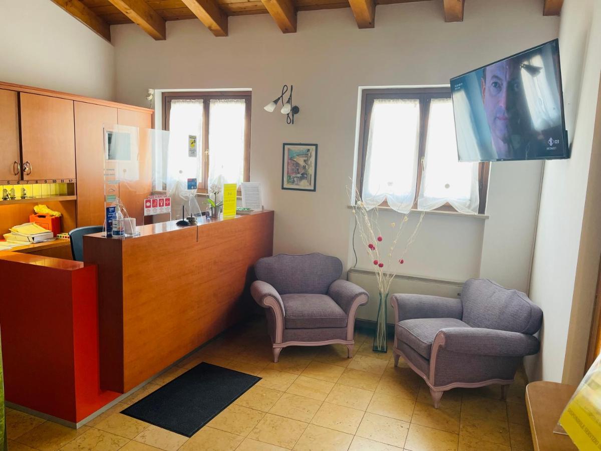 Hotel Al Bosco Сона Екстериор снимка