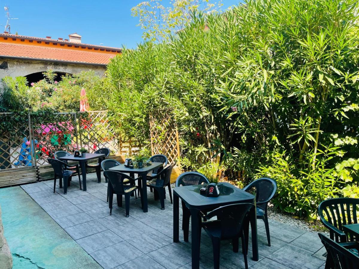 Hotel Al Bosco Сона Екстериор снимка